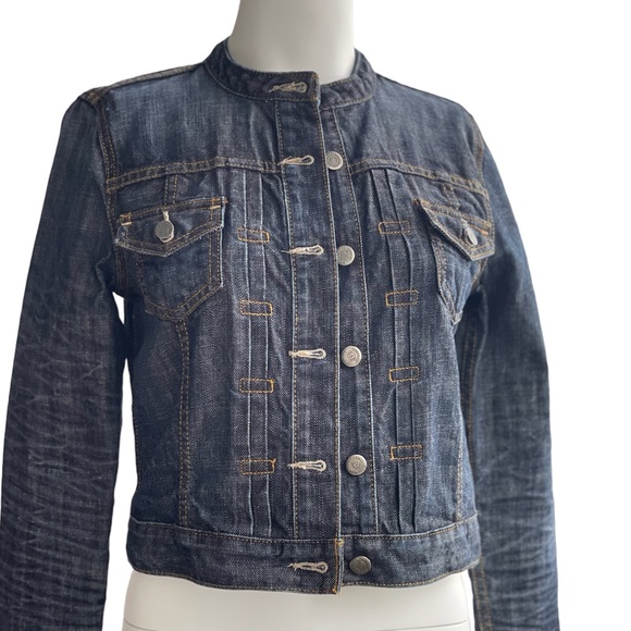 🌸🌸 Like new Banana Republic Denim Jacket - Picture 1 of 4
